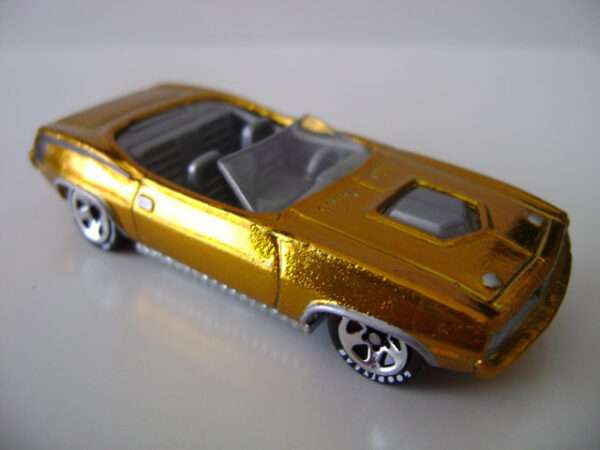 Hot wheels 70 Plymouth Barracuda - Image 3